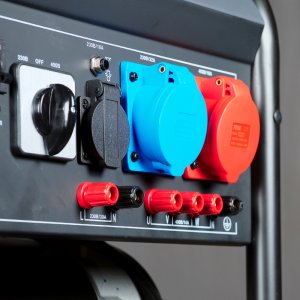 Бензиновый генератор FUBAG BS 7500 XD ES DUPLEX в Курске фото